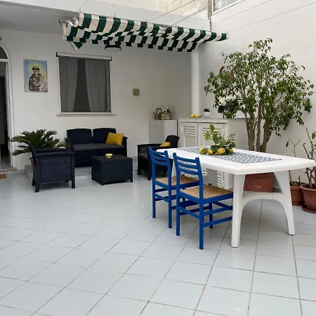 Feriehus Casa Fiorella - Casa Indipendente Centro Anacapri (Isola di Capri)